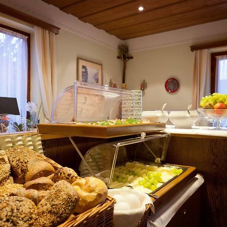 Hotel Garni Wenglhof Sankt Gilgen Esterno foto