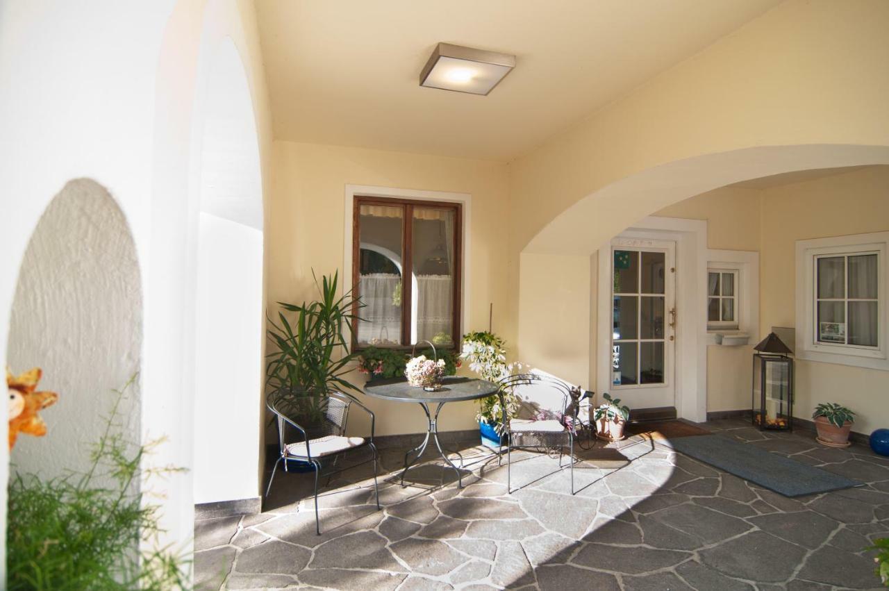 Hotel Garni Wenglhof Sankt Gilgen Esterno foto